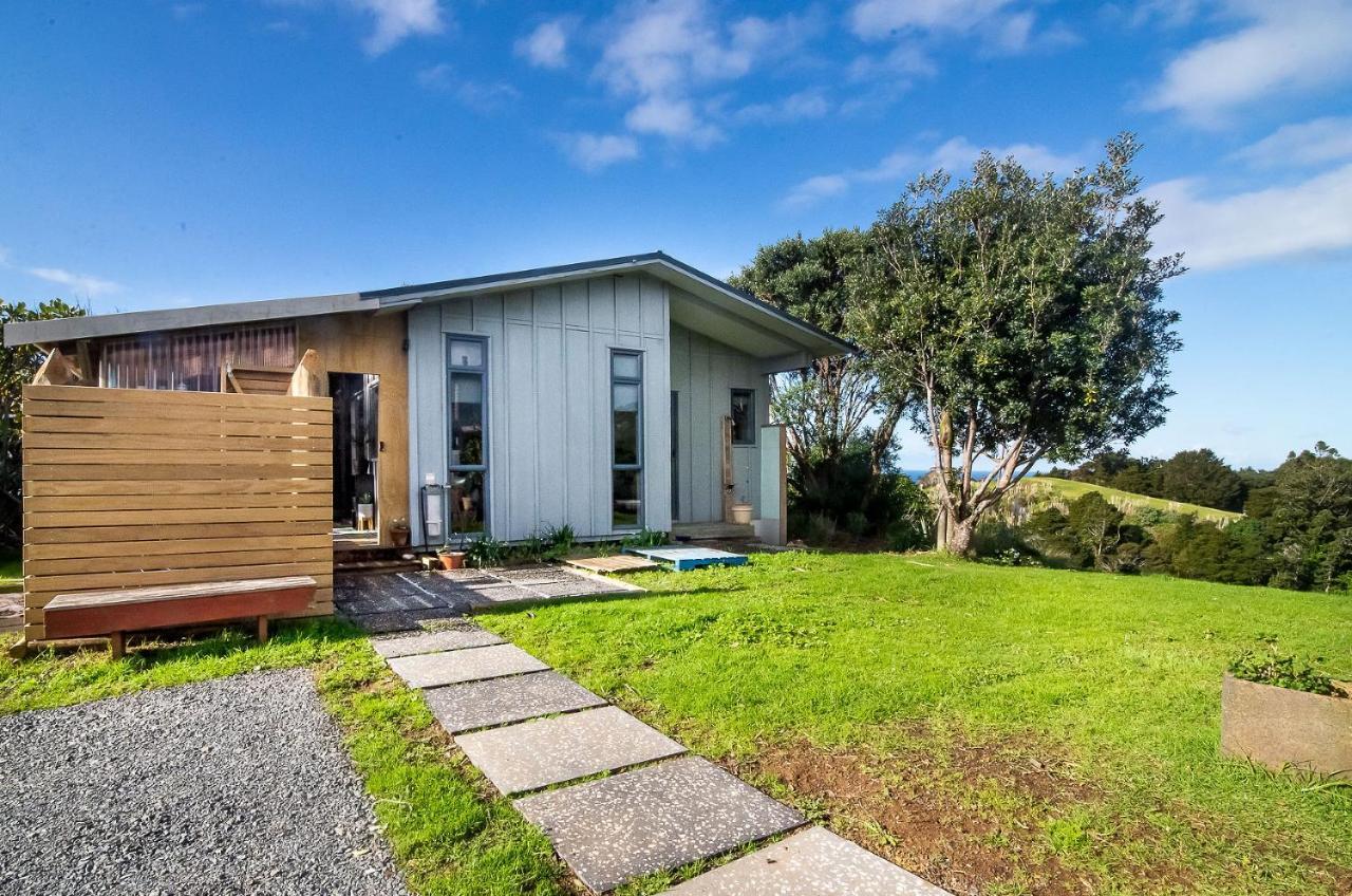 The Little House Tutukaka Hotel Exterior photo